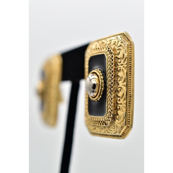 1928 Vintage Clip On Earrings Antiqued Gold Black Enamel Chunky Rectangle BinAZ - Picture 2 of 12